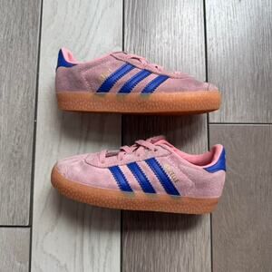 Adidas originals pink suede sneakers